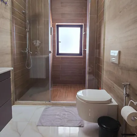 Nova Qerret K5 Apartment